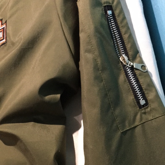 Bomber jacket - Picture 6 of 7